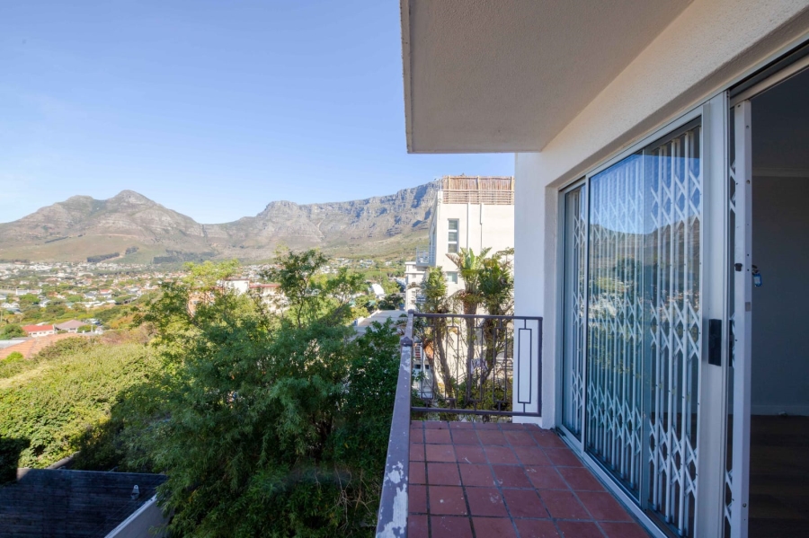 2 Bedroom Property for Sale in Gardens Western Cape